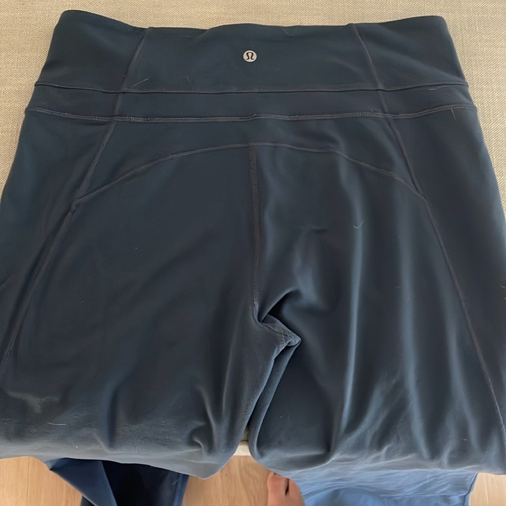 LuLulemon Grove pants size 14